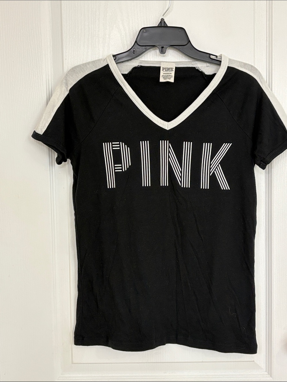 PINK Victoria's Secret V-Neck Tee - Picture 3 of 5